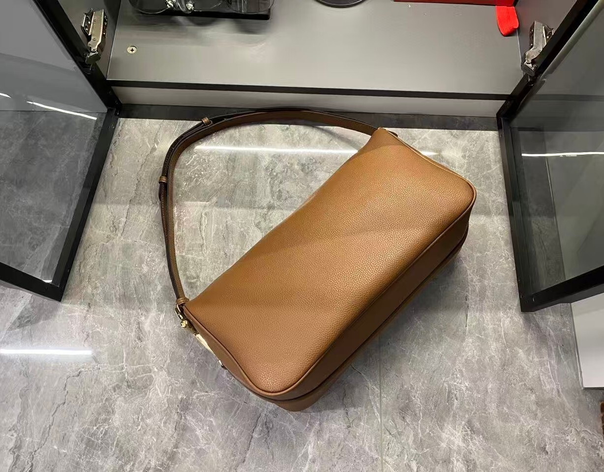 Luxury Gucci Handbag 862530 Luxury Gucci Handbag 862530