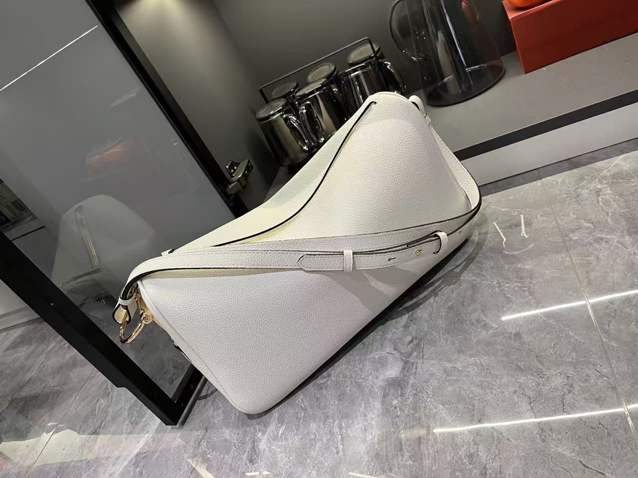 Luxury Gucci Handbag 862530 Luxury Gucci Handbag 862530