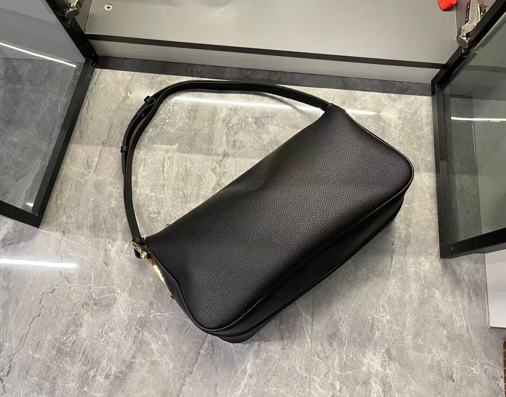 Luxury Gucci Handbag 862530 Luxury Gucci Handbag 862530