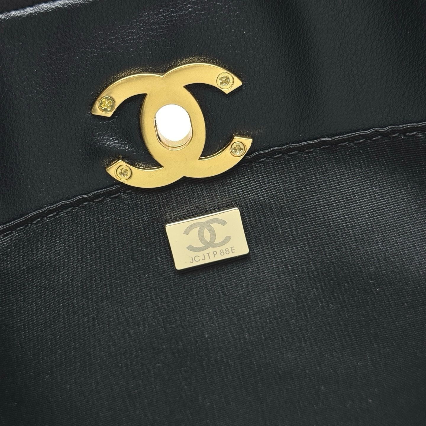 New Collection Fashion CN Handbag 6100 New Collection Fashion CN Handbag 6100