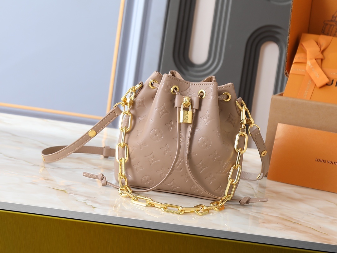 Luxury LV Handbag M26216-M26530 Luxury LV Handbag M26216-M26530