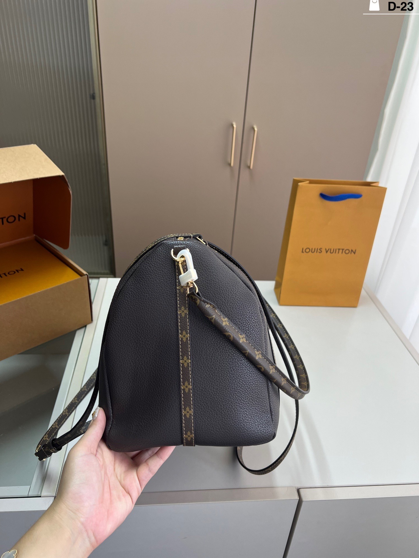 New Collection Fashion LV Handbag LV09013 New Collection Fashion LV Handbag LV09013