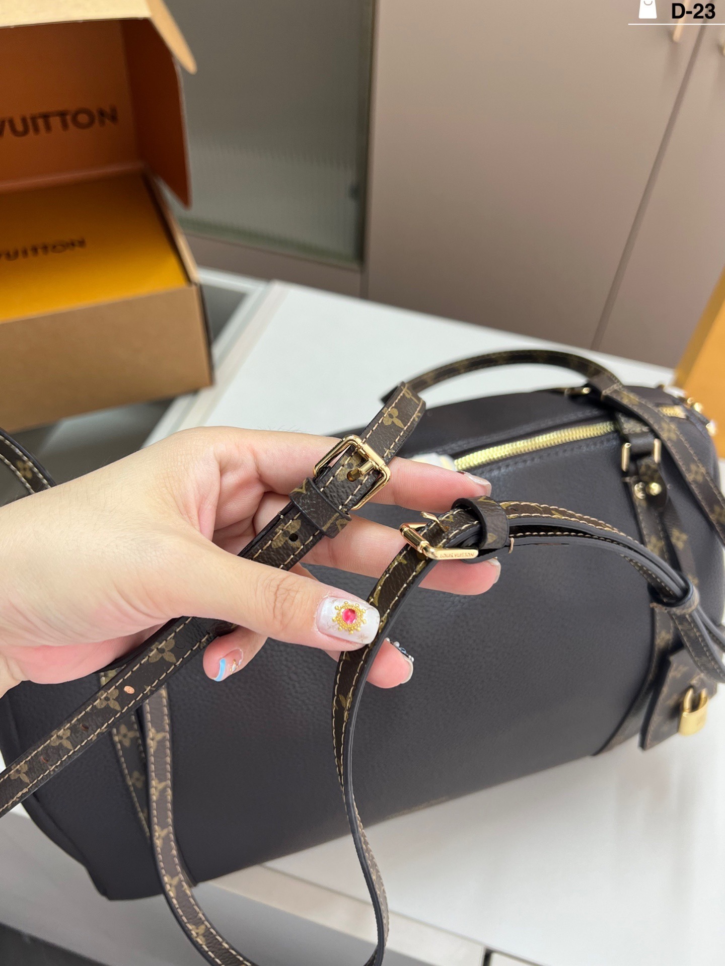 New Collection Fashion LV Handbag LV09013 New Collection Fashion LV Handbag LV09013