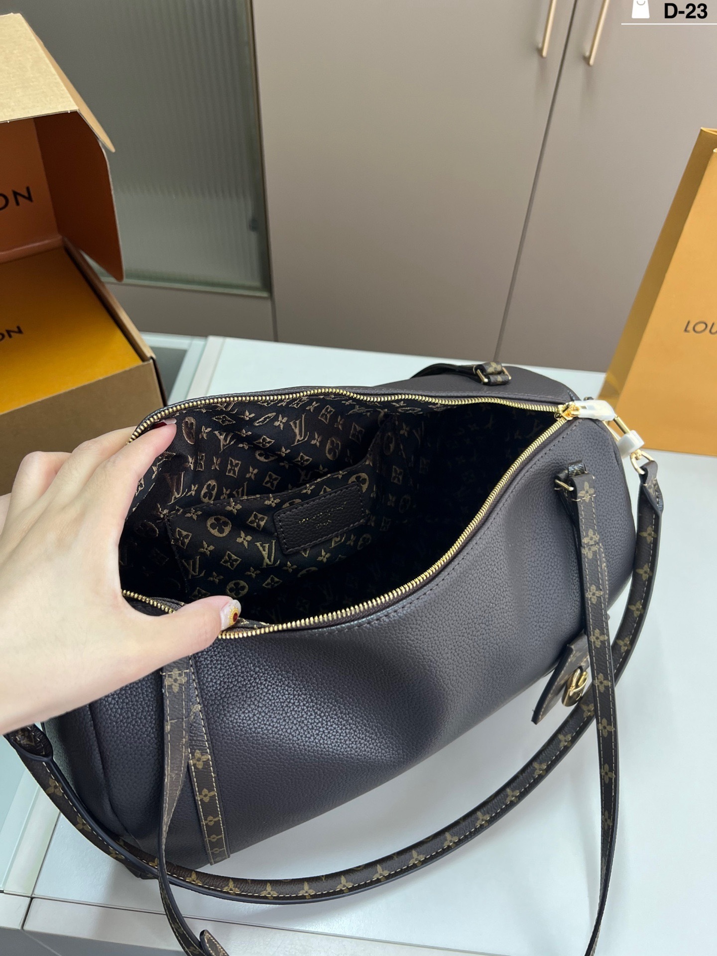 New Collection Fashion LV Handbag LV09013 New Collection Fashion LV Handbag LV09013