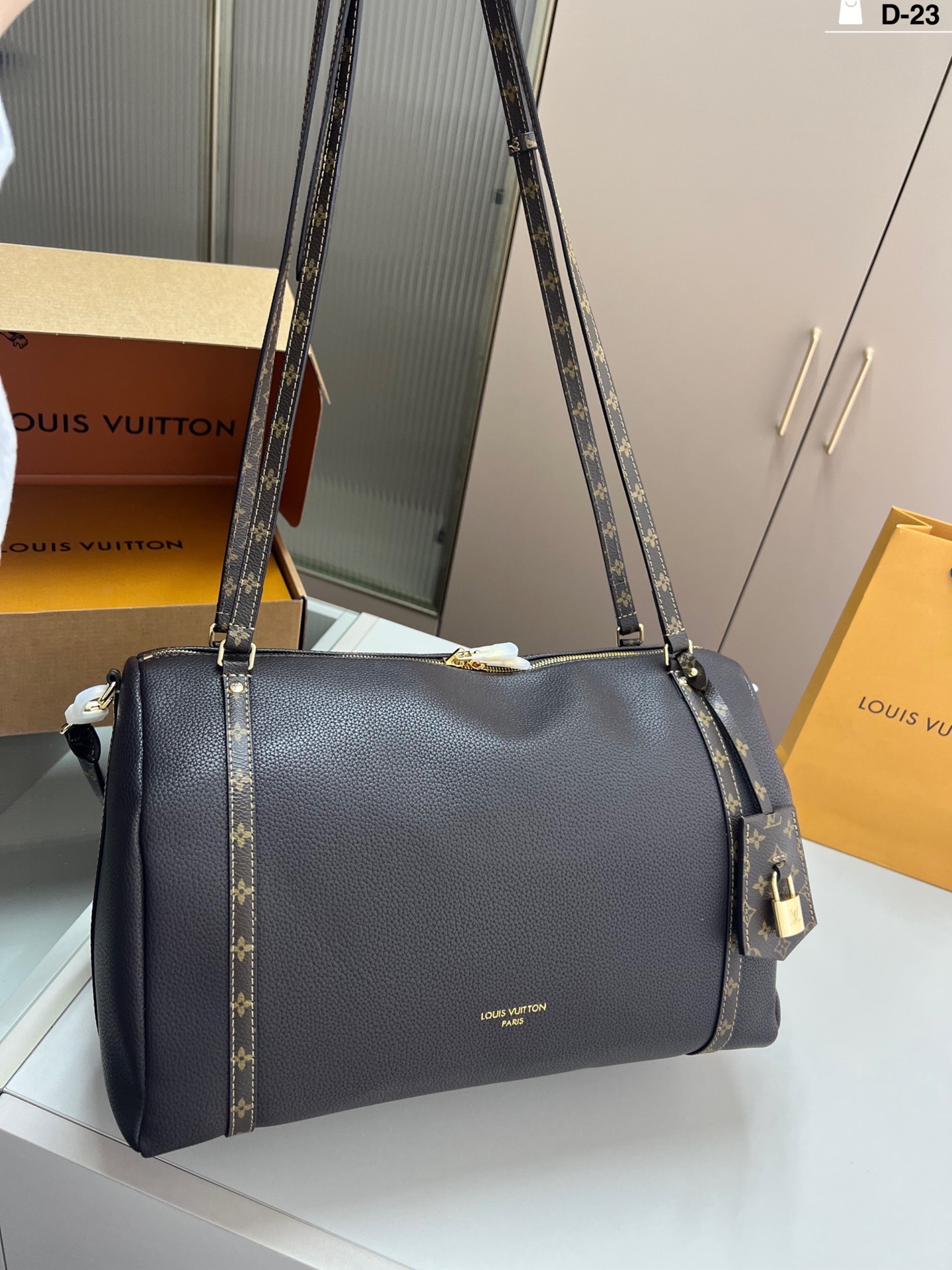 New Collection Fashion LV Handbag LV09013 New Collection Fashion LV Handbag LV09013