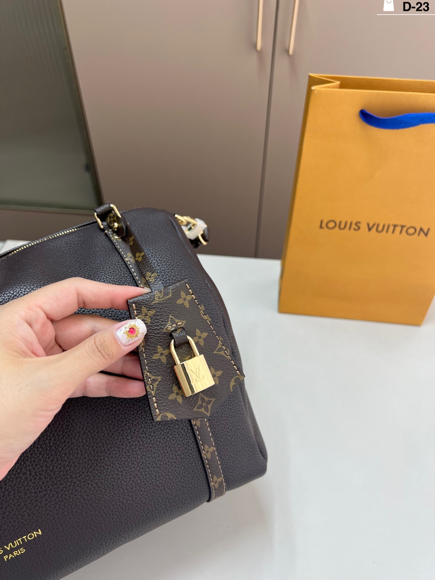 New Collection Fashion LV Handbag LV09013 New Collection Fashion LV Handbag LV09013