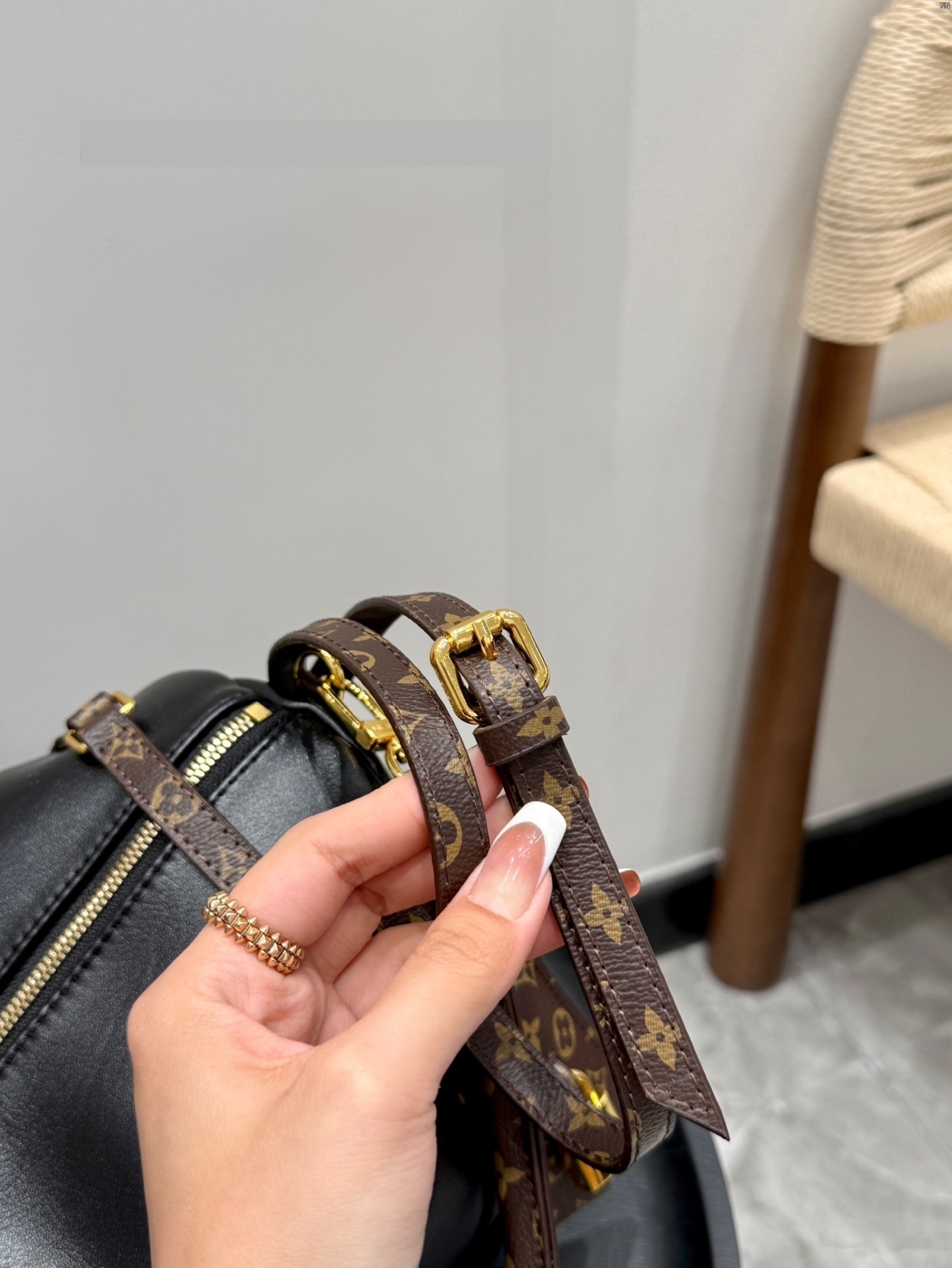 New Collection Fashion LV Handbag LV0823110 New Collection Fashion LV Handbag LV0823110