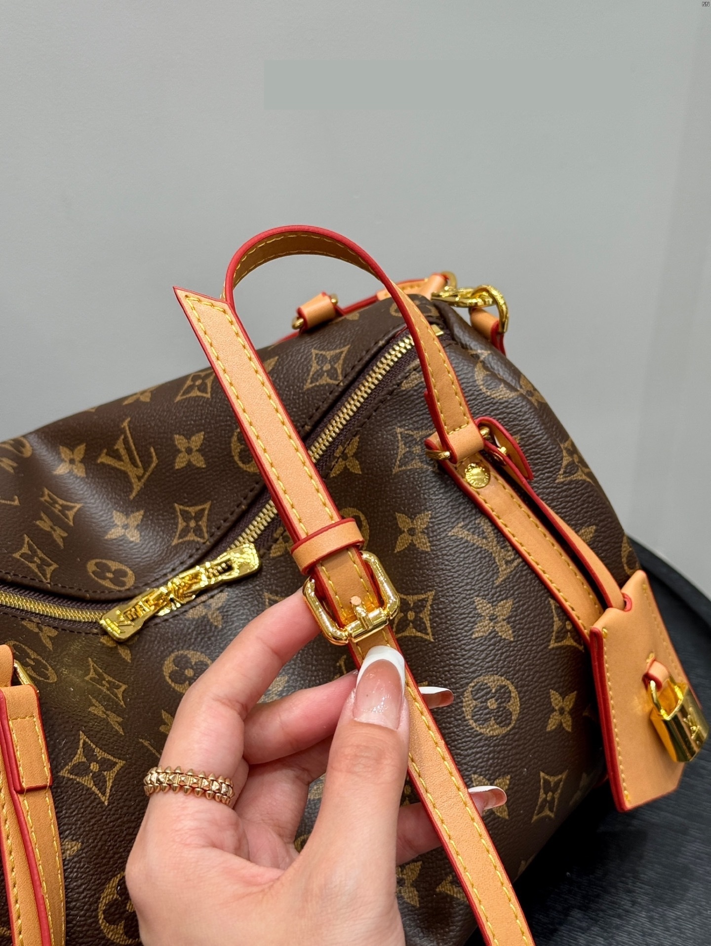 New Collection Fashion LV Handbag LV0823110 New Collection Fashion LV Handbag LV0823110