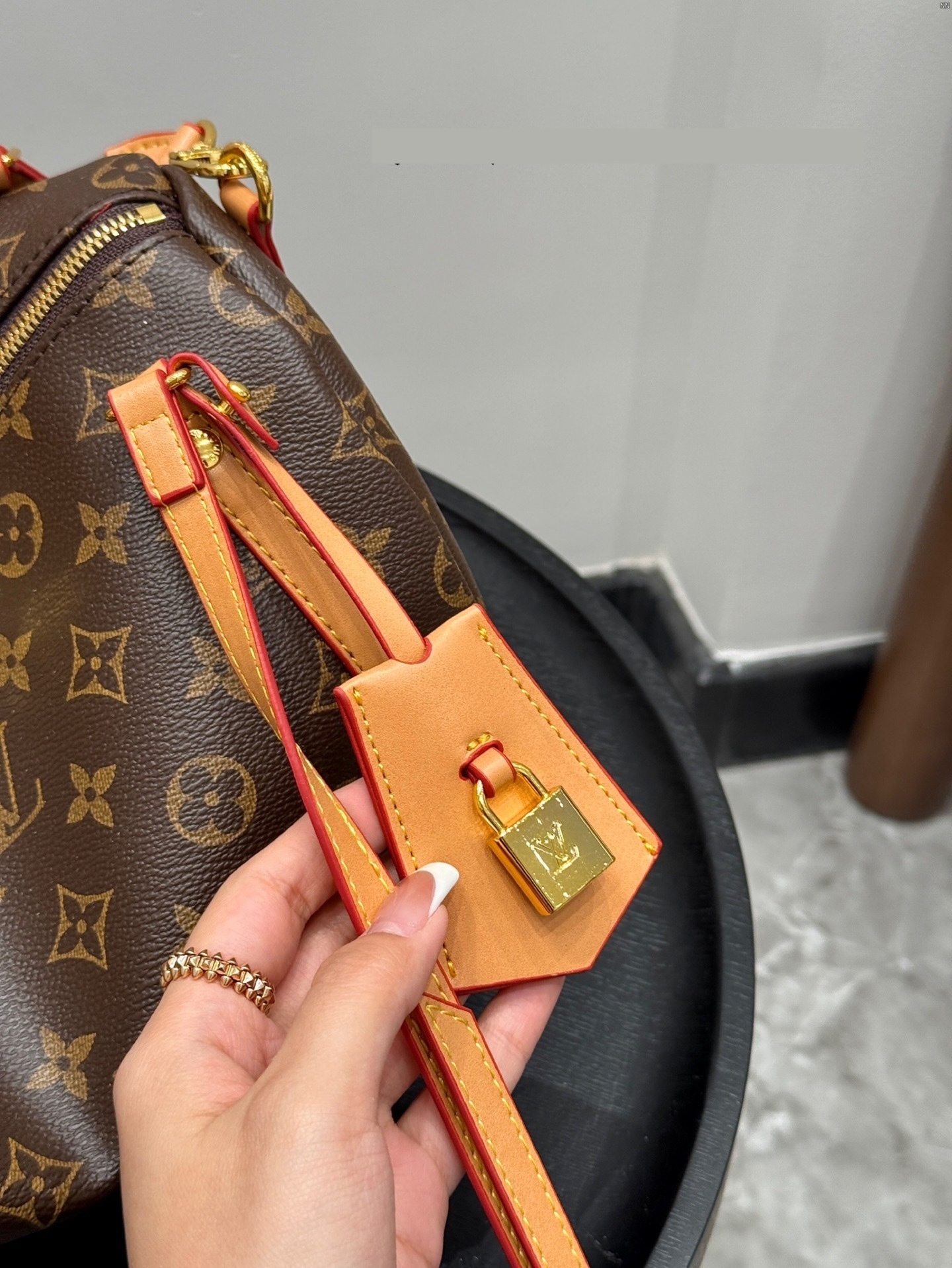 New Collection Fashion LV Handbag LV0823110 New Collection Fashion LV Handbag LV0823110