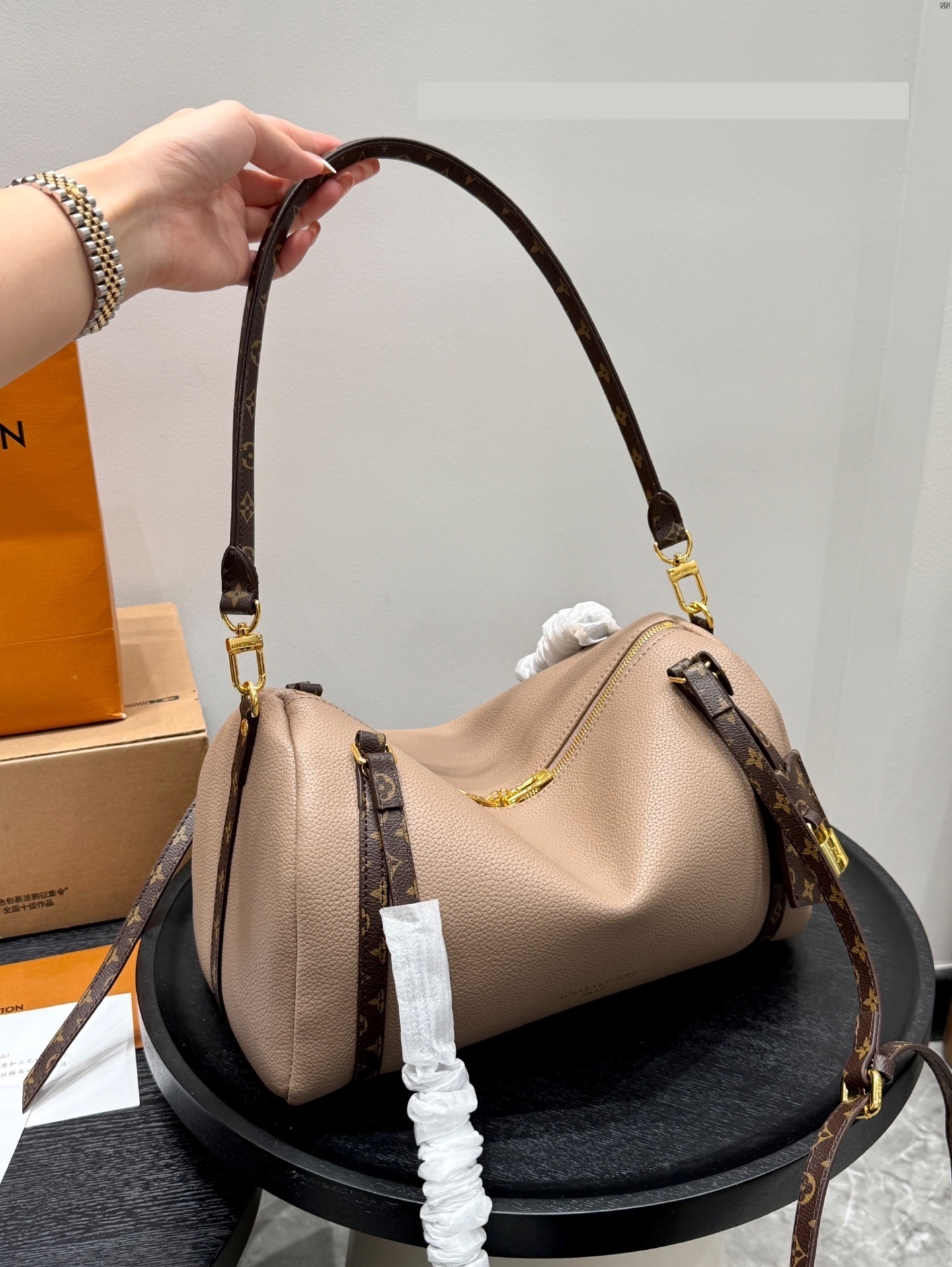 New Collection Fashion LV Handbag LV0823110 New Collection Fashion LV Handbag LV0823110