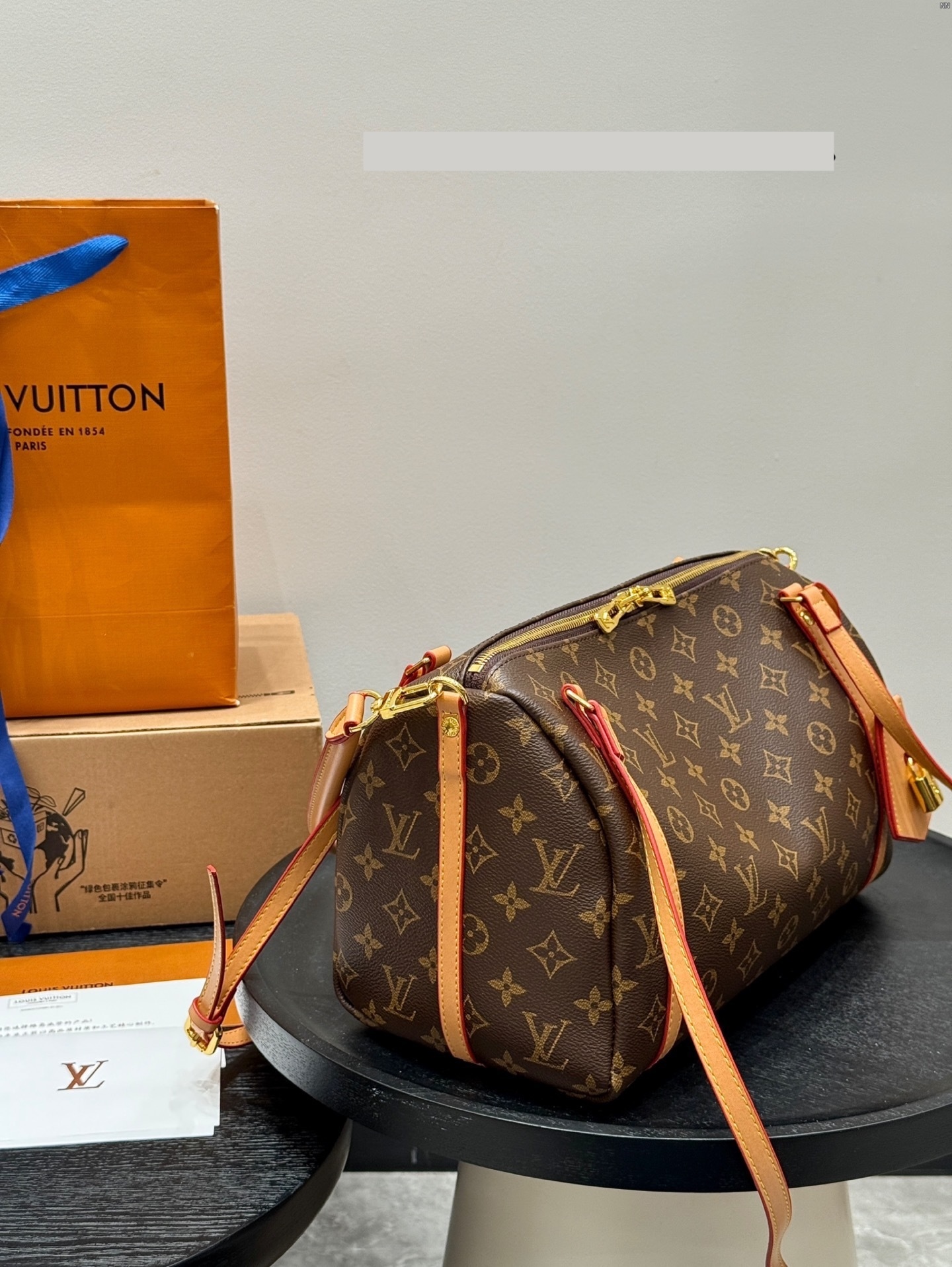 New Collection Fashion LV Handbag LV0823110 New Collection Fashion LV Handbag LV0823110