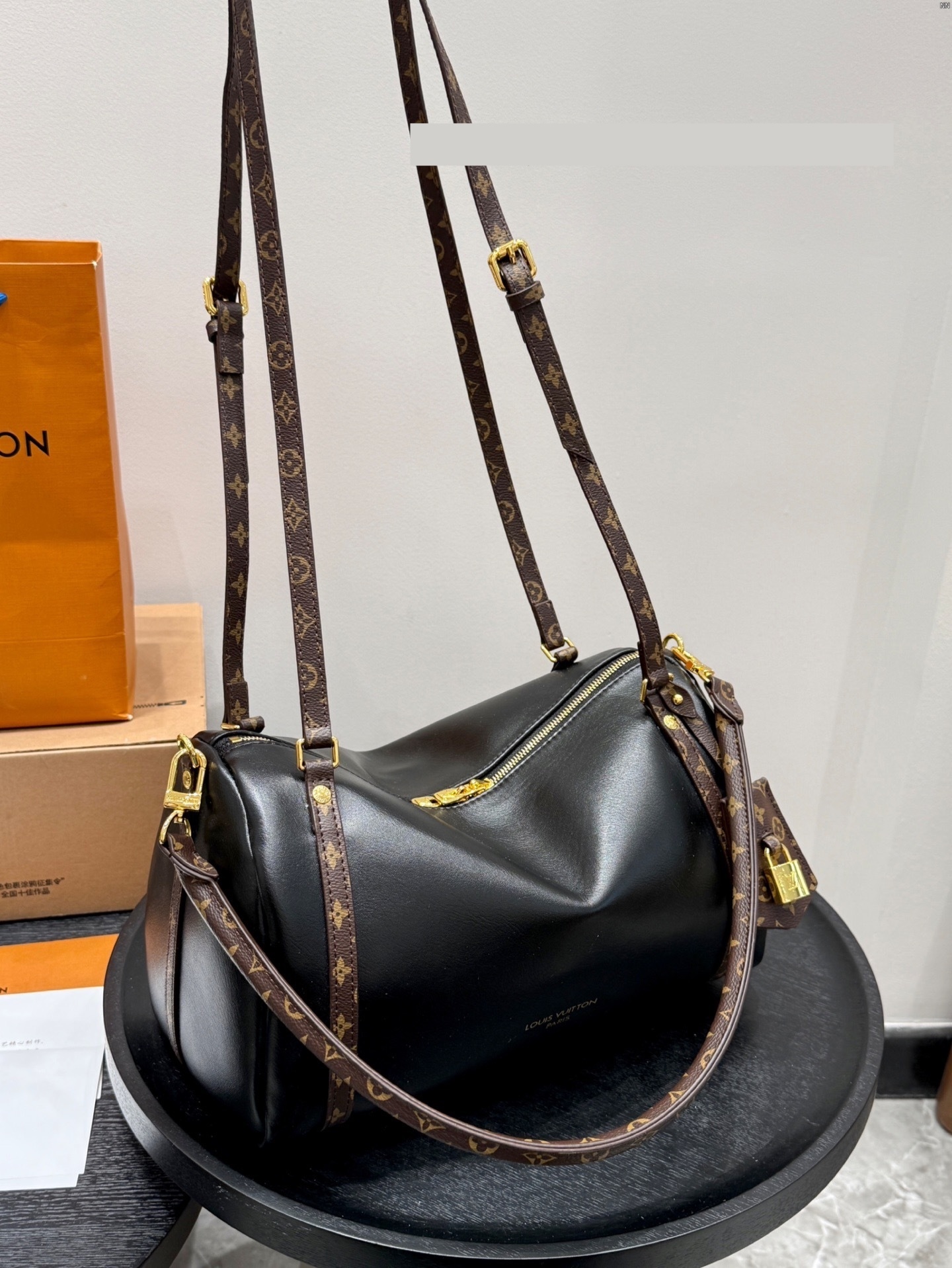 New Collection Fashion LV Handbag LV0823110 New Collection Fashion LV Handbag LV0823110