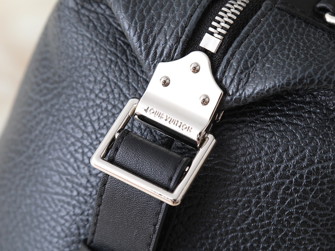 Luxury LV Handbag M14700-M26563-M14702-081 Luxury LV Handbag M14700-M26563-M14702-081