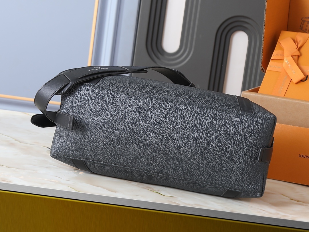 Luxury LV Handbag M14700-M26563-M14702-081 Luxury LV Handbag M14700-M26563-M14702-081