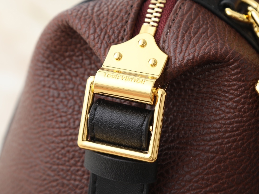 Luxury LV Handbag M14700-M26563-M14702-081 Luxury LV Handbag M14700-M26563-M14702-081