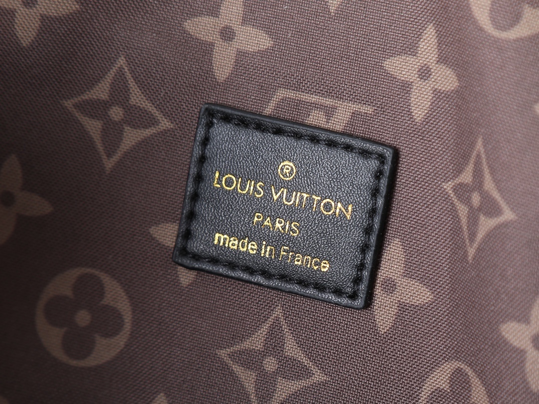 Luxury LV Handbag M14700-M26563-M14702-081 Luxury LV Handbag M14700-M26563-M14702-081