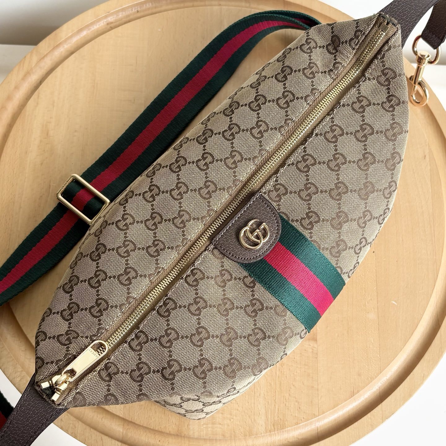 Luxury Gucci Handbag 853972 Luxury Gucci Handbag 853972
