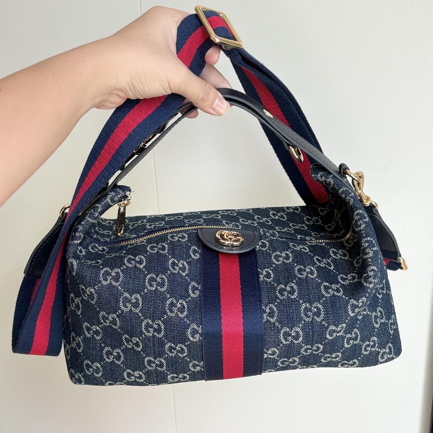 Luxury Gucci Handbag 853972 Luxury Gucci Handbag 853972