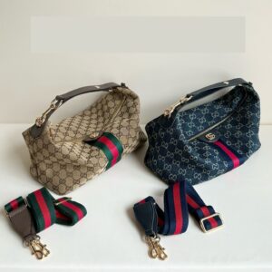 Luxury Gucci Handbag 853972