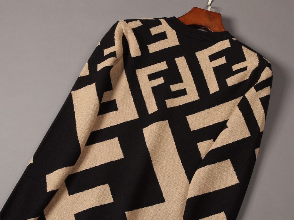 Classic Fendi Pattern Luxury Knit Sweater Classic Fendi Pattern Luxury Knit Sweater