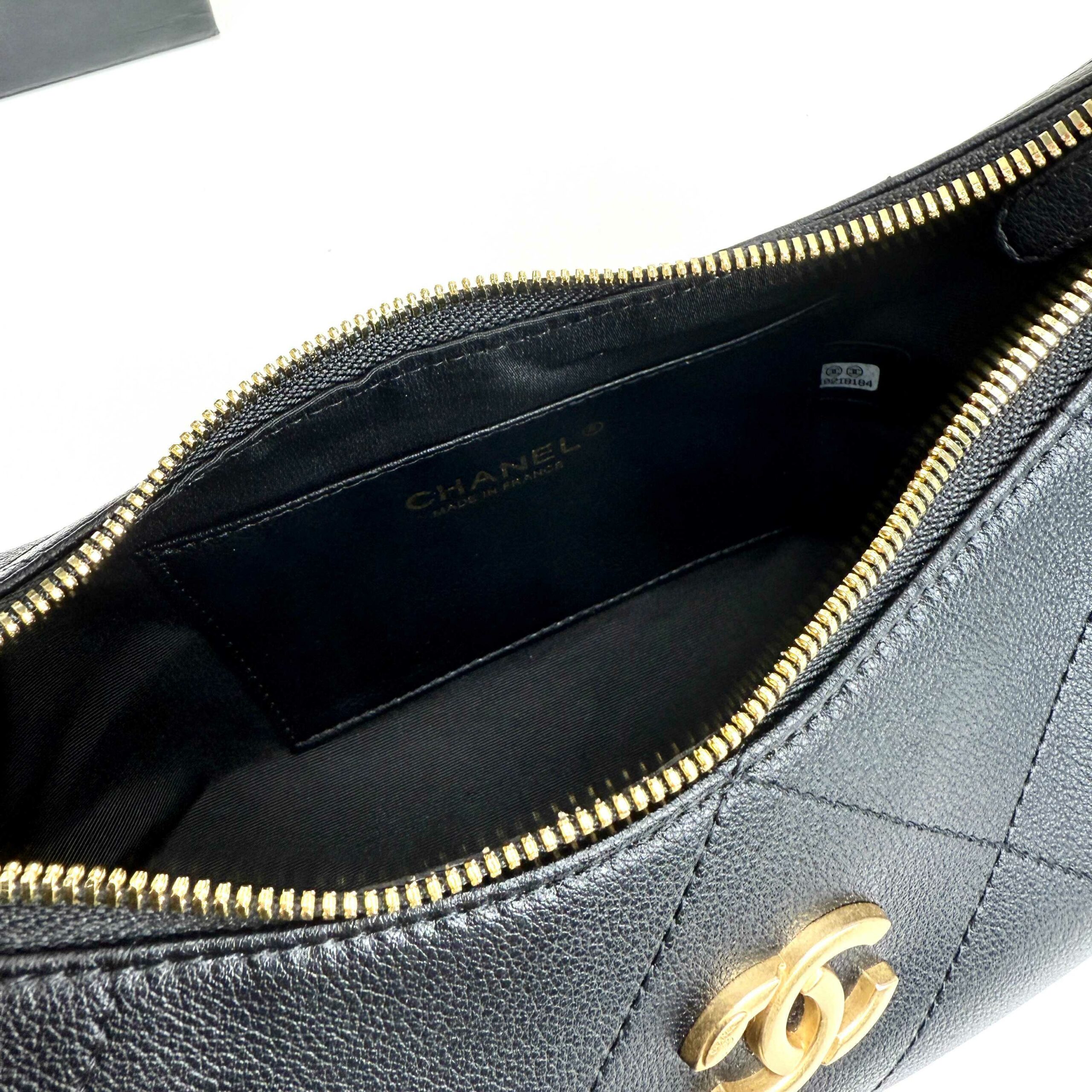 Luxury CN Handbag 5837 Luxury CN Handbag 5837