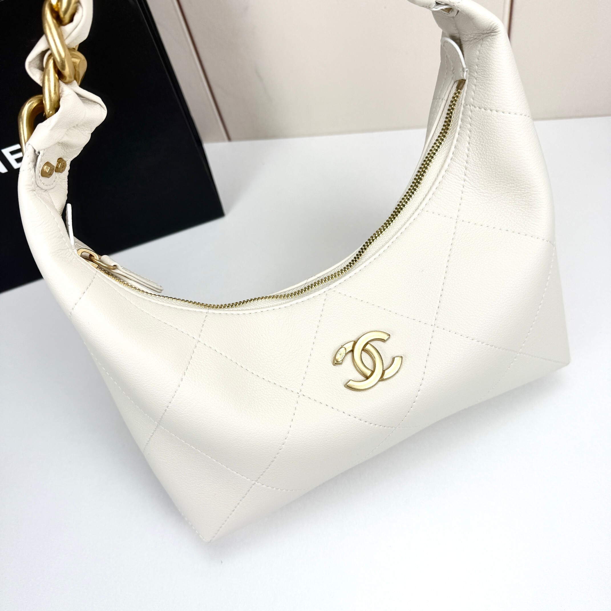 Luxury CN Handbag 5837 Luxury CN Handbag 5837