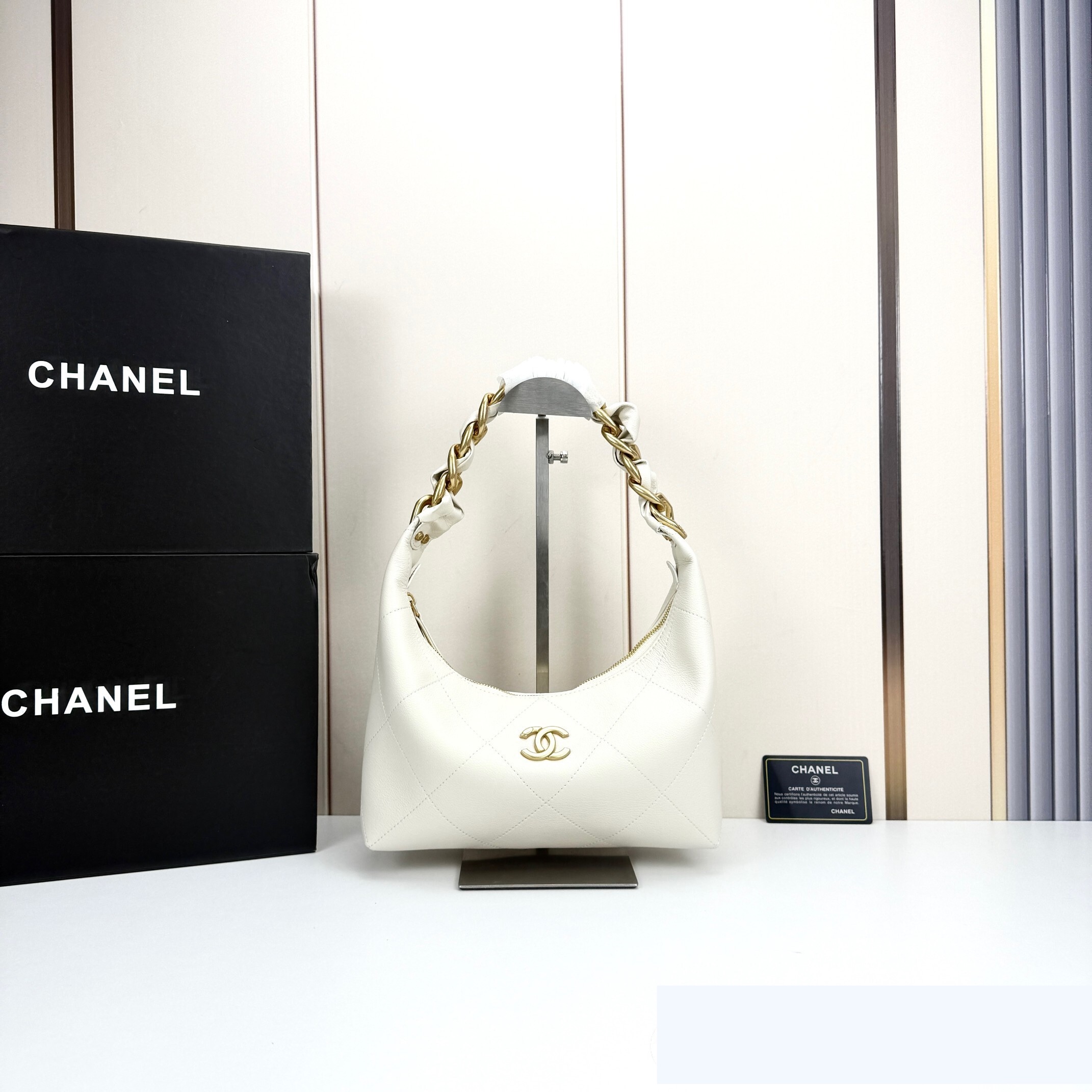 Luxury CN Handbag 5837 Luxury CN Handbag 5837