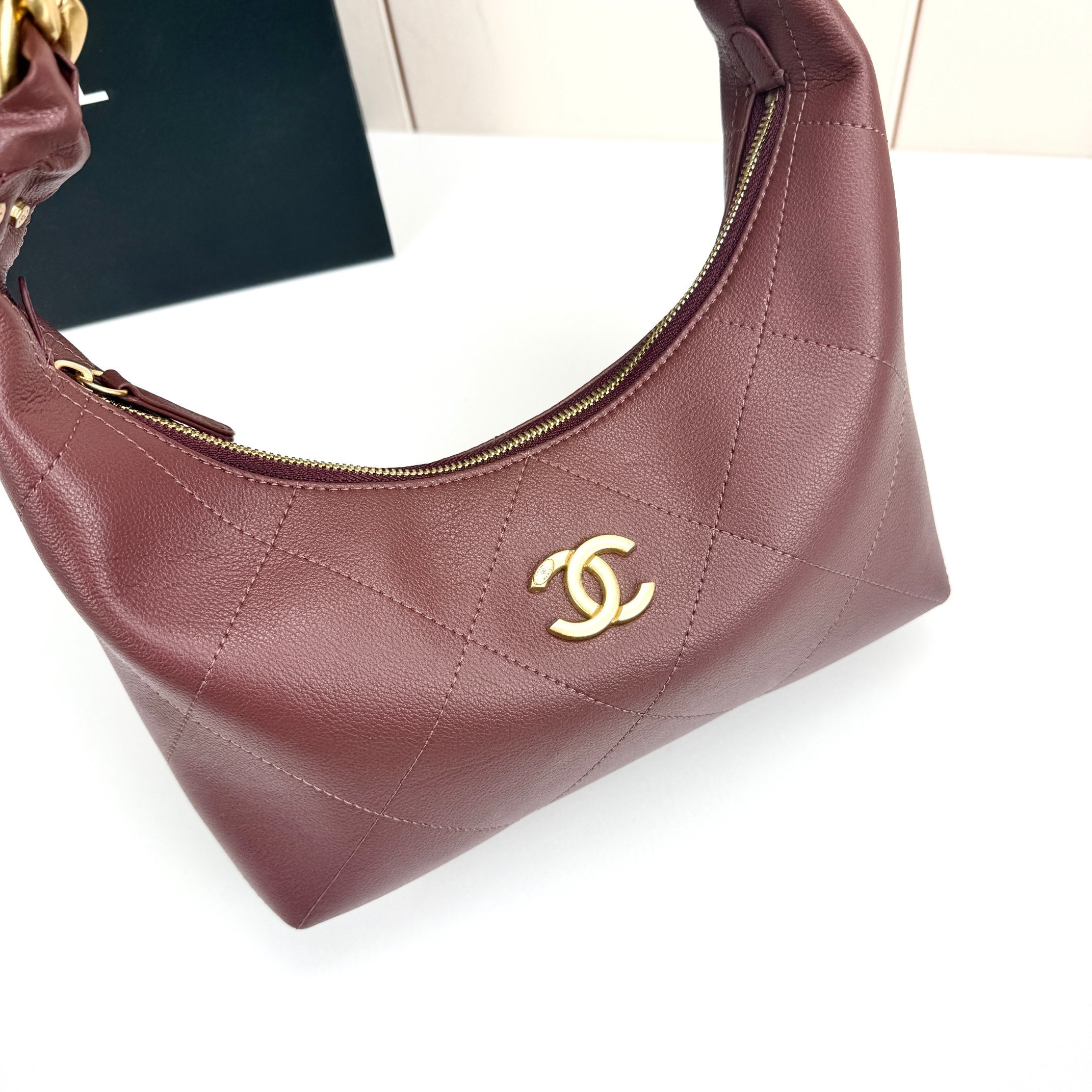 Luxury CN Handbag 5837 Luxury CN Handbag 5837