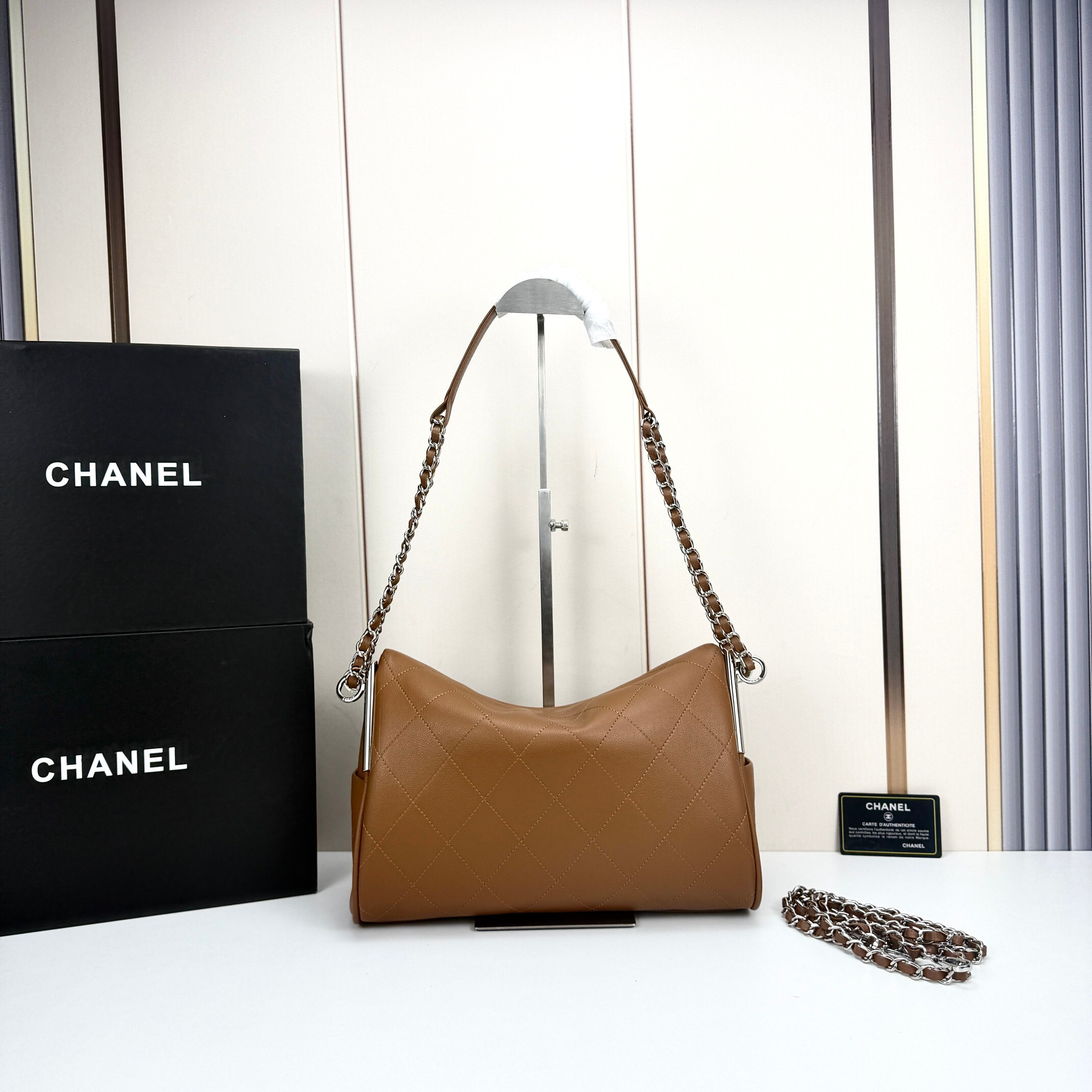 Luxury CN Handbag 5838 Luxury CN Handbag 5838