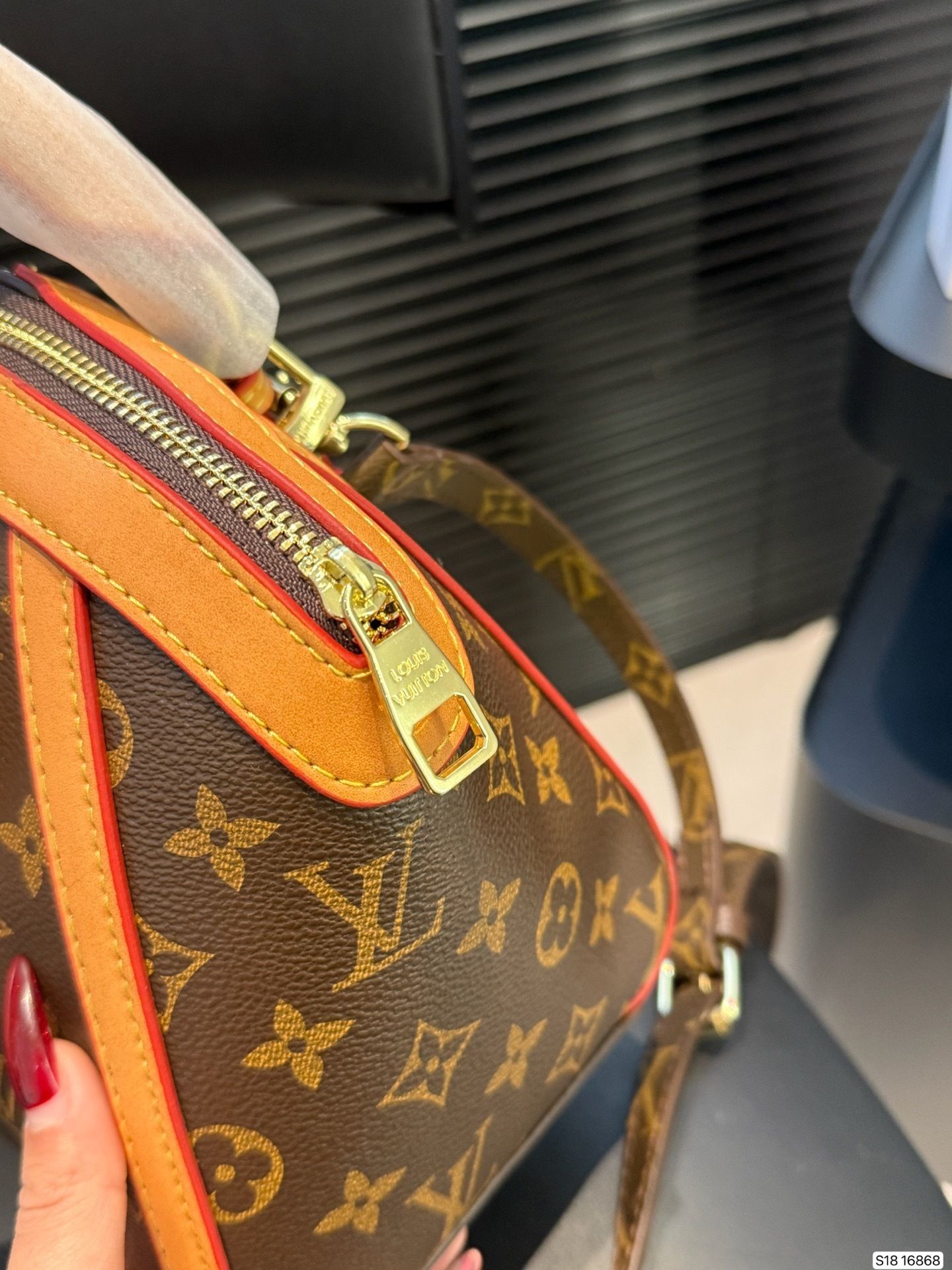 New Collection Fashion LV Handbag 16868 New Collection Fashion LV Handbag 16868