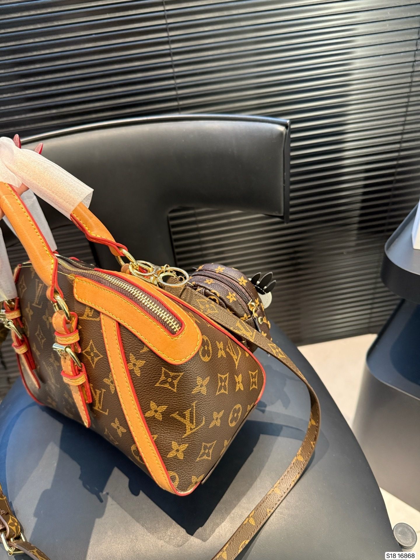 New Collection Fashion LV Handbag 16868 New Collection Fashion LV Handbag 16868