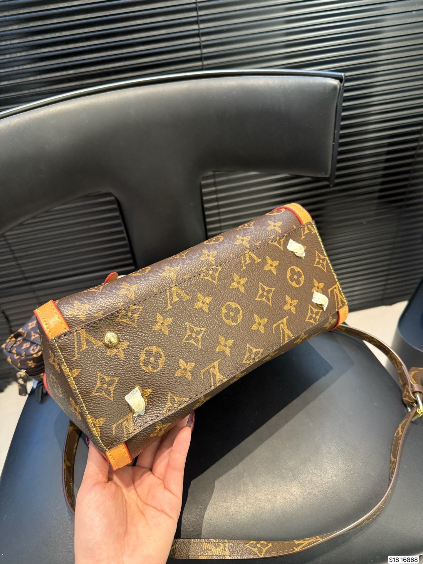 New Collection Fashion LV Handbag 16868 New Collection Fashion LV Handbag 16868