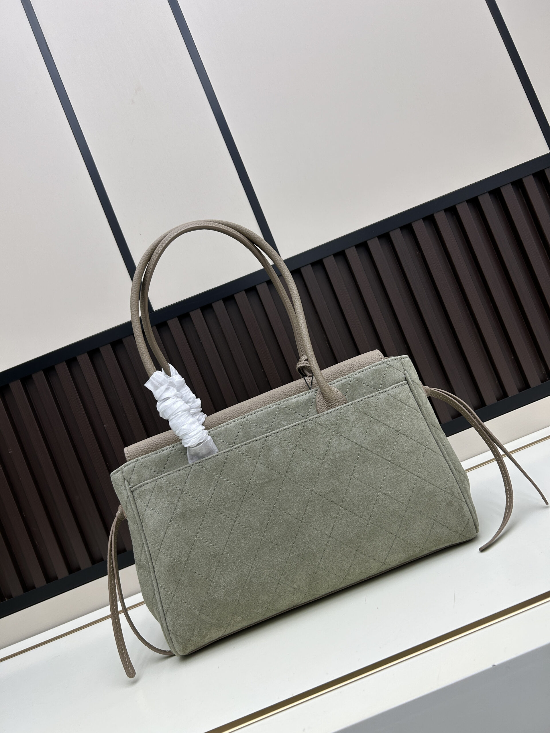Luxury CN Handbag 019-092 Luxury CN Handbag 019-092
