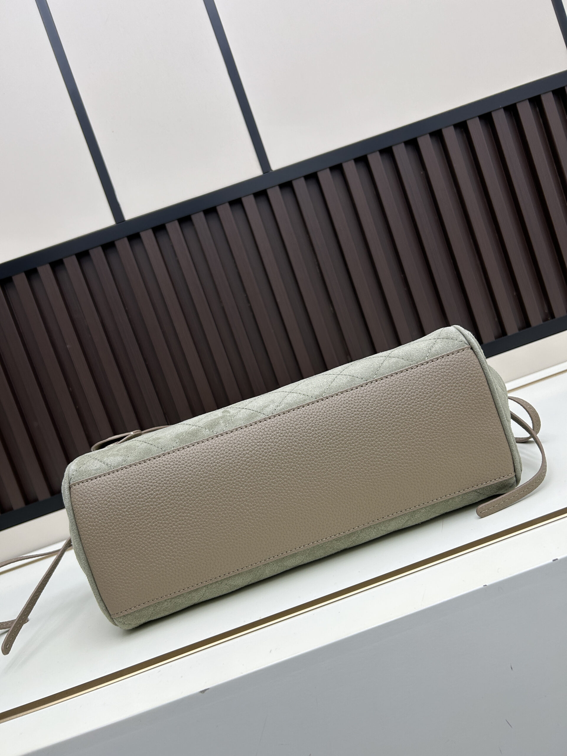 Luxury CN Handbag 019-092 Luxury CN Handbag 019-092