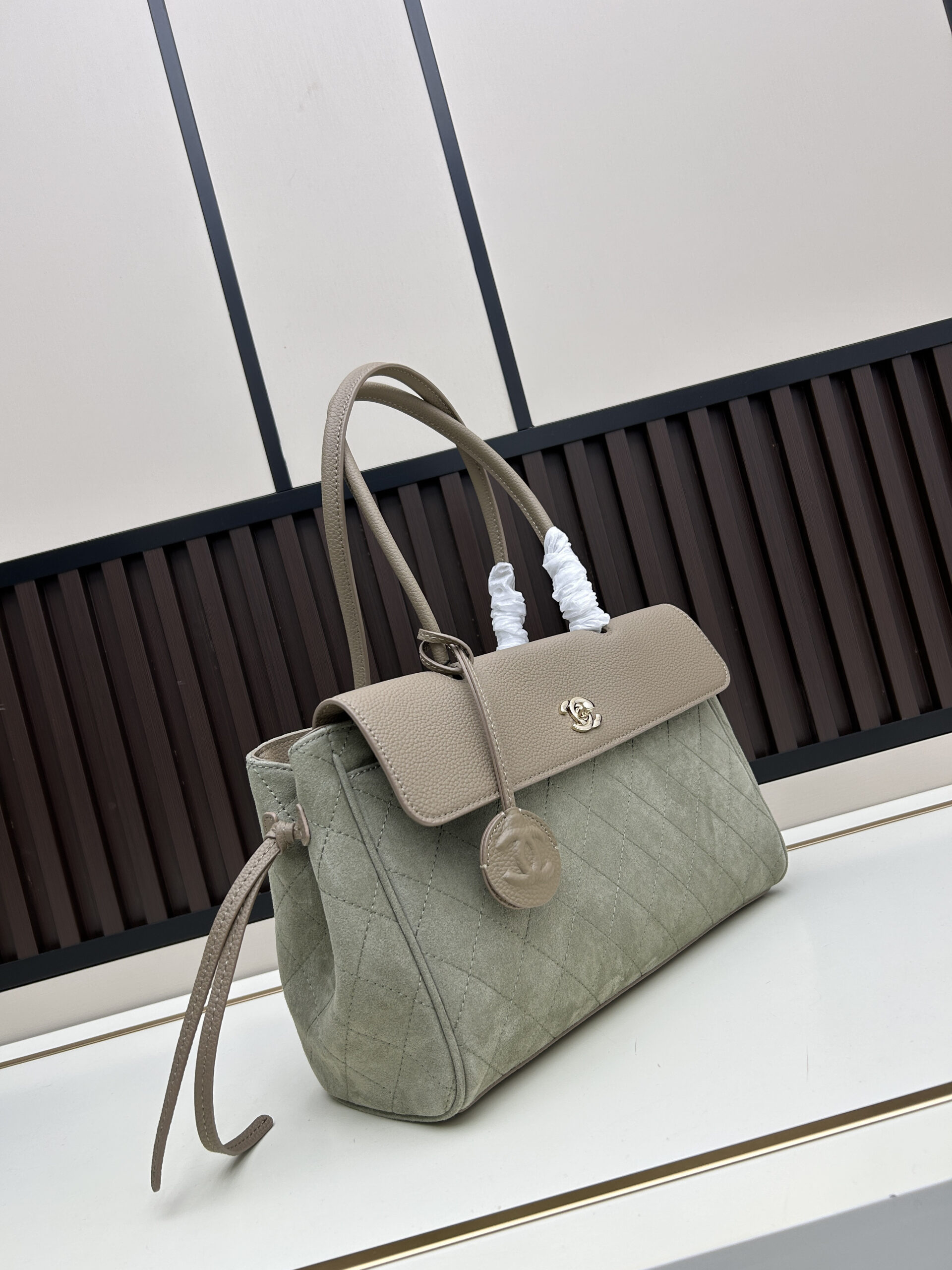 Luxury CN Handbag 019-092 Luxury CN Handbag 019-092