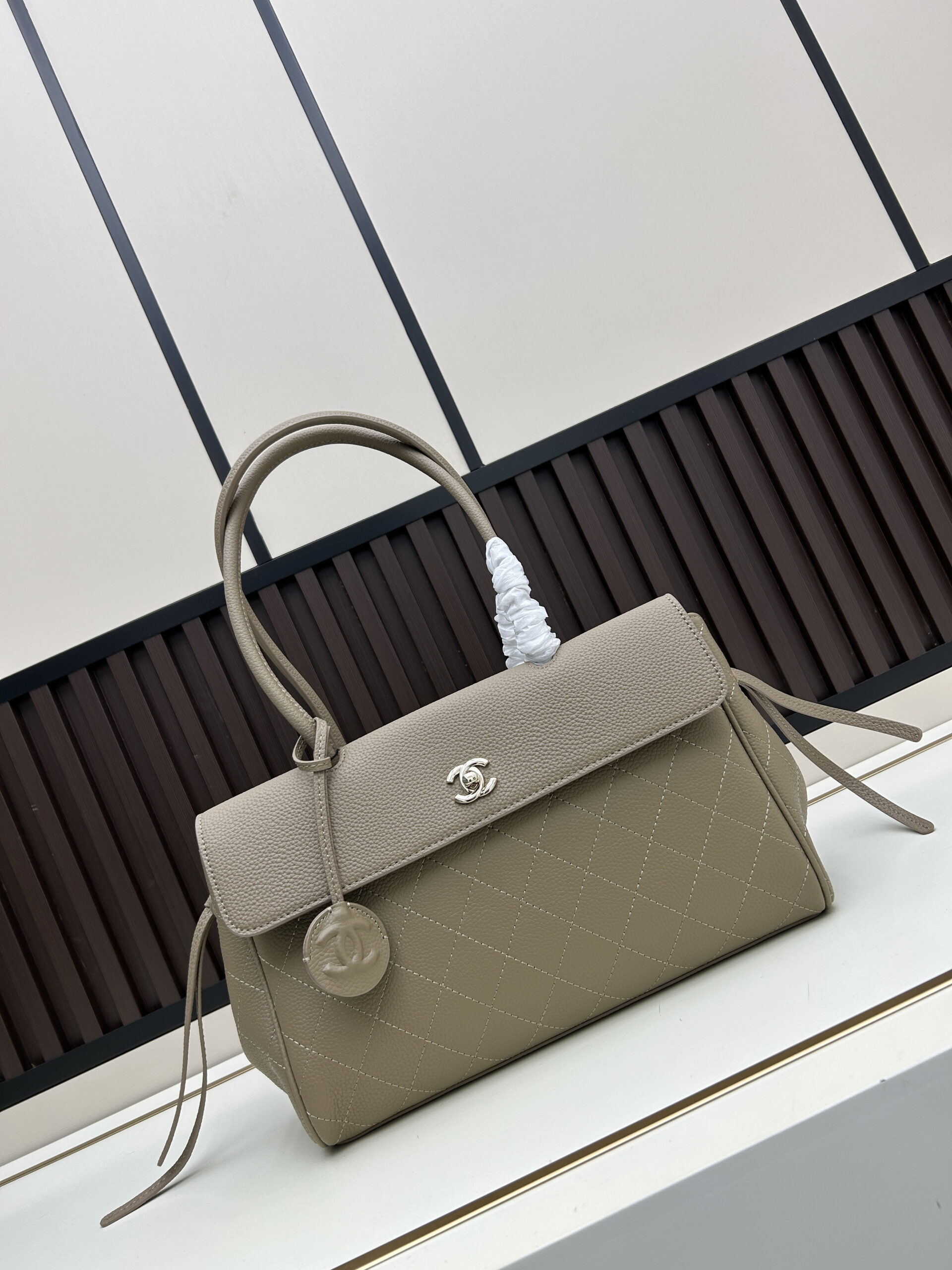 Luxury CN Handbag 019-092 Luxury CN Handbag 019-092