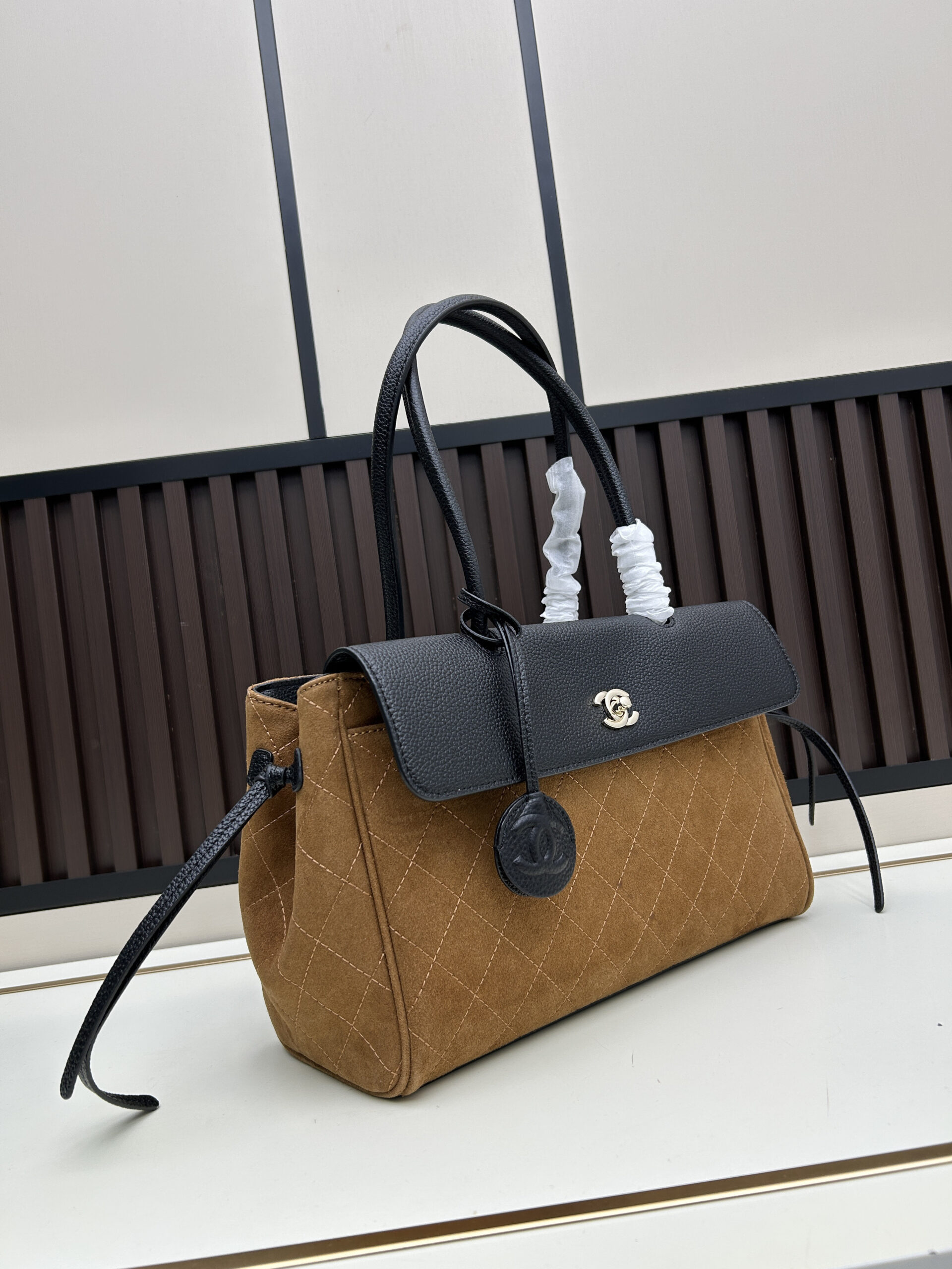 Luxury CN Handbag 019-092 Luxury CN Handbag 019-092