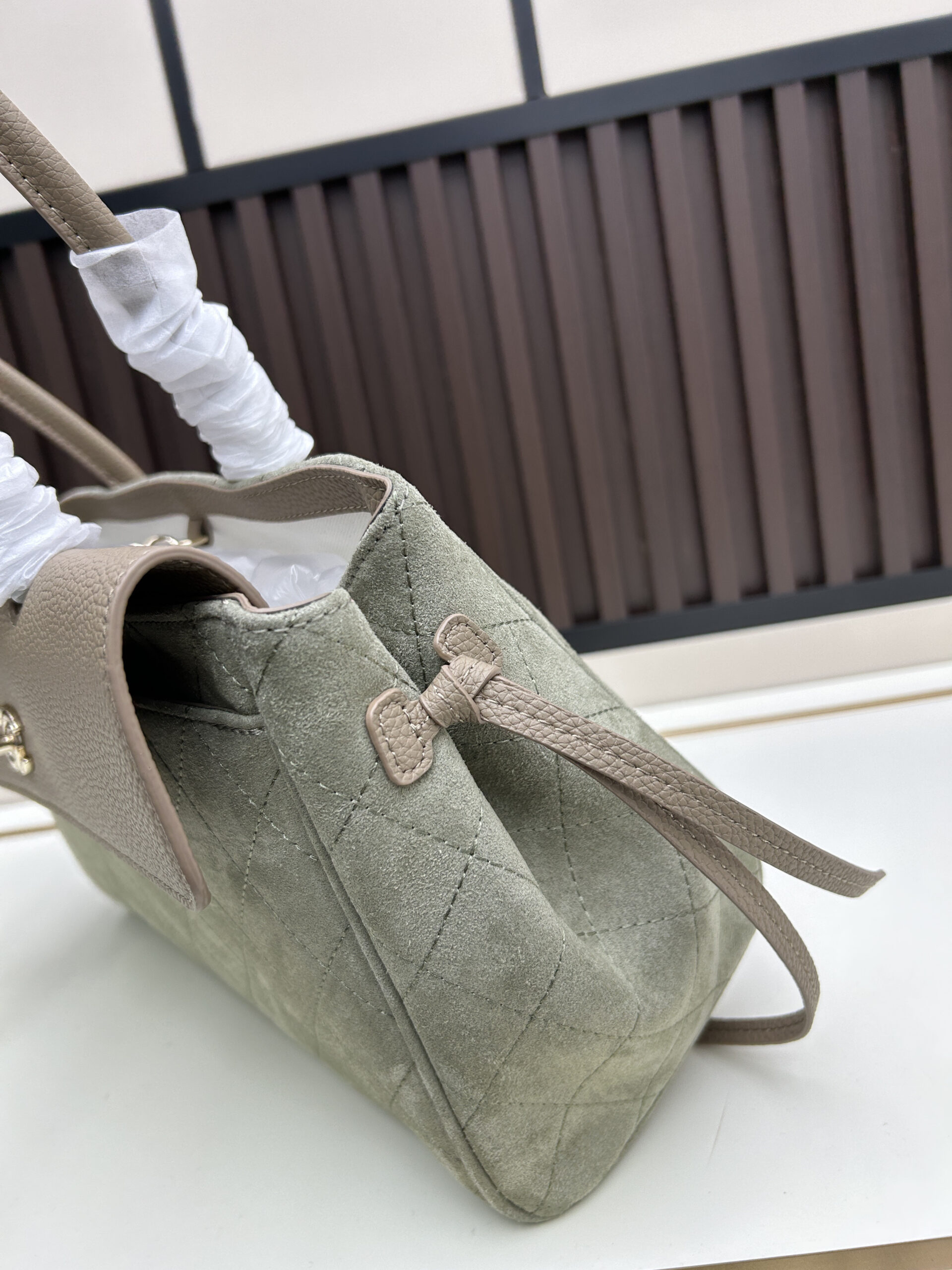 Luxury CN Handbag 019-092 Luxury CN Handbag 019-092