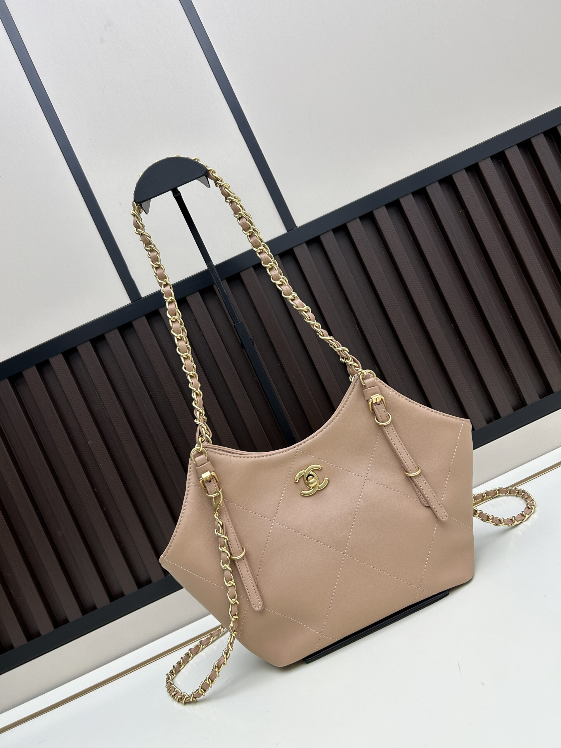 Luxury CN Handbag C2526-012 Luxury CN Handbag C2526-012