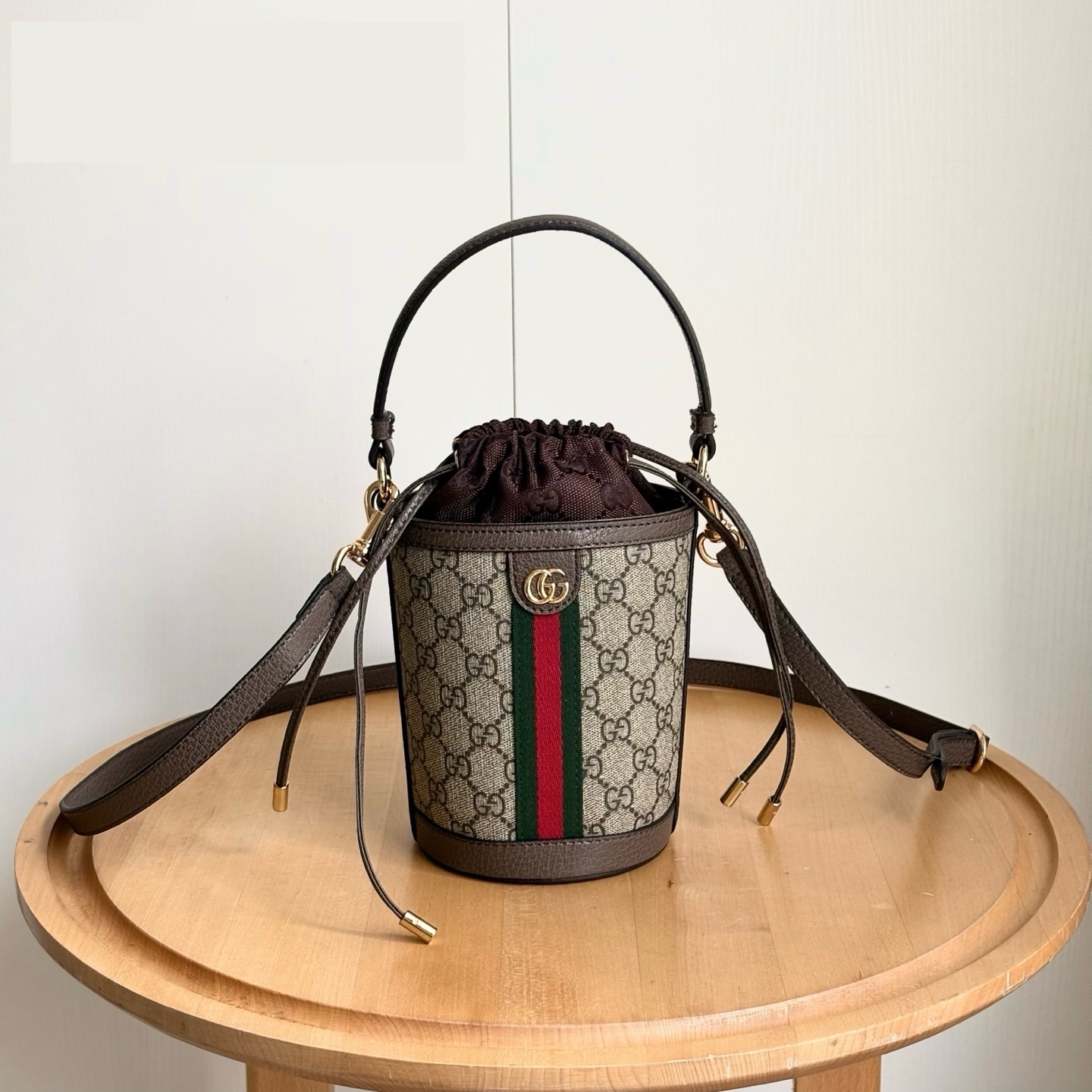 Luxury Gucci Handbag 838462 Luxury Gucci Handbag 838462