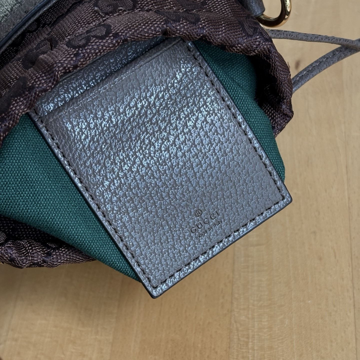 Luxury Gucci Handbag 838462 Luxury Gucci Handbag 838462