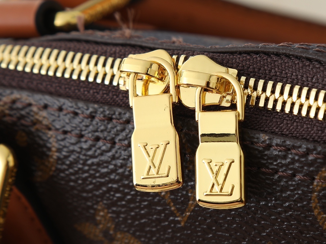 Luxury LV Handbag M30049-M53151 Luxury LV Handbag M30049-M53151