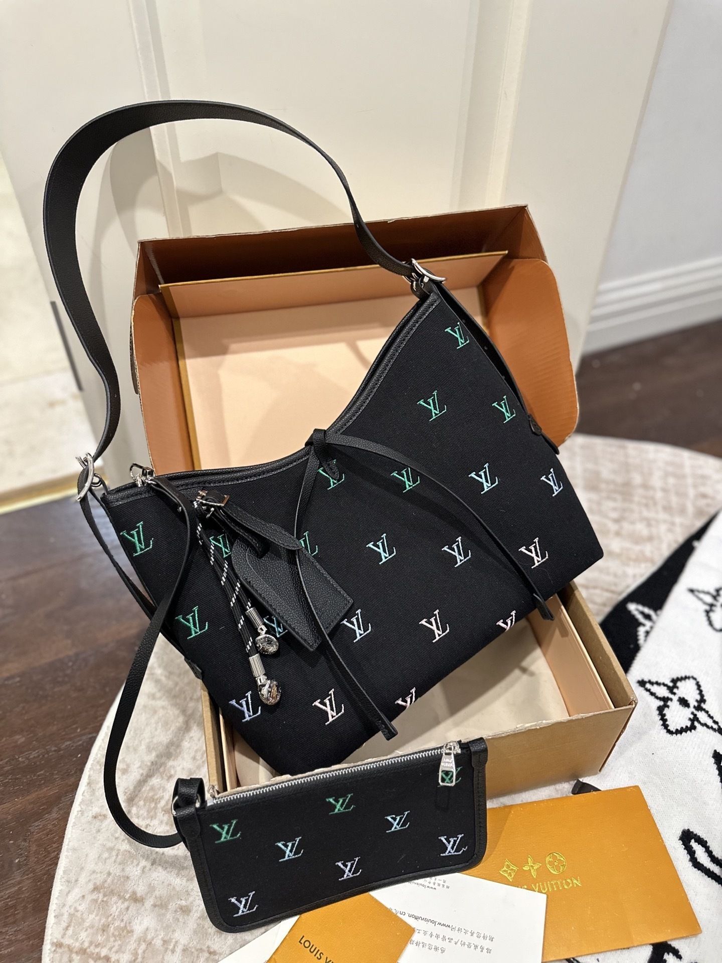 New Collection Fashion LV Handbag LV261810 New Collection Fashion LV Handbag LV261810