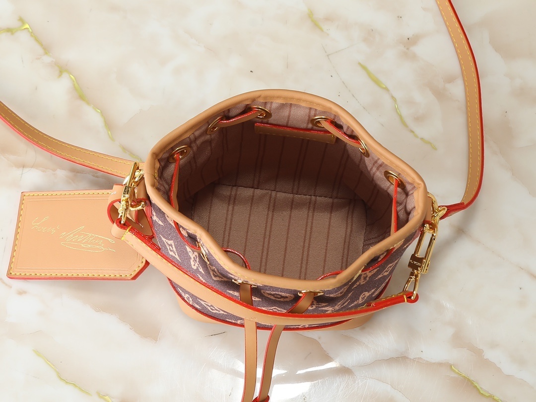 Luxury LV Handbag M27699-M81266 Luxury LV Handbag M27699-M81266