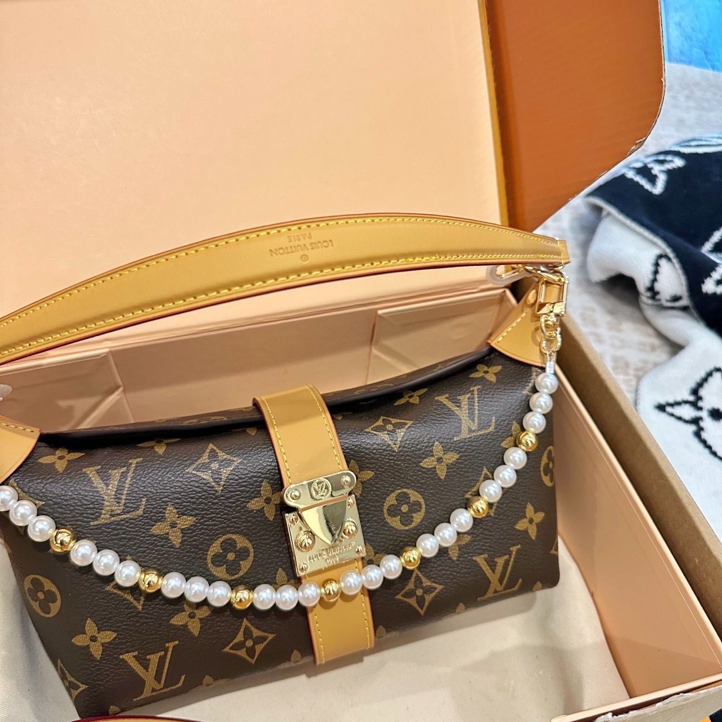 New Collection Fashion LV Handbag LV261814 New Collection Fashion LV Handbag LV261814