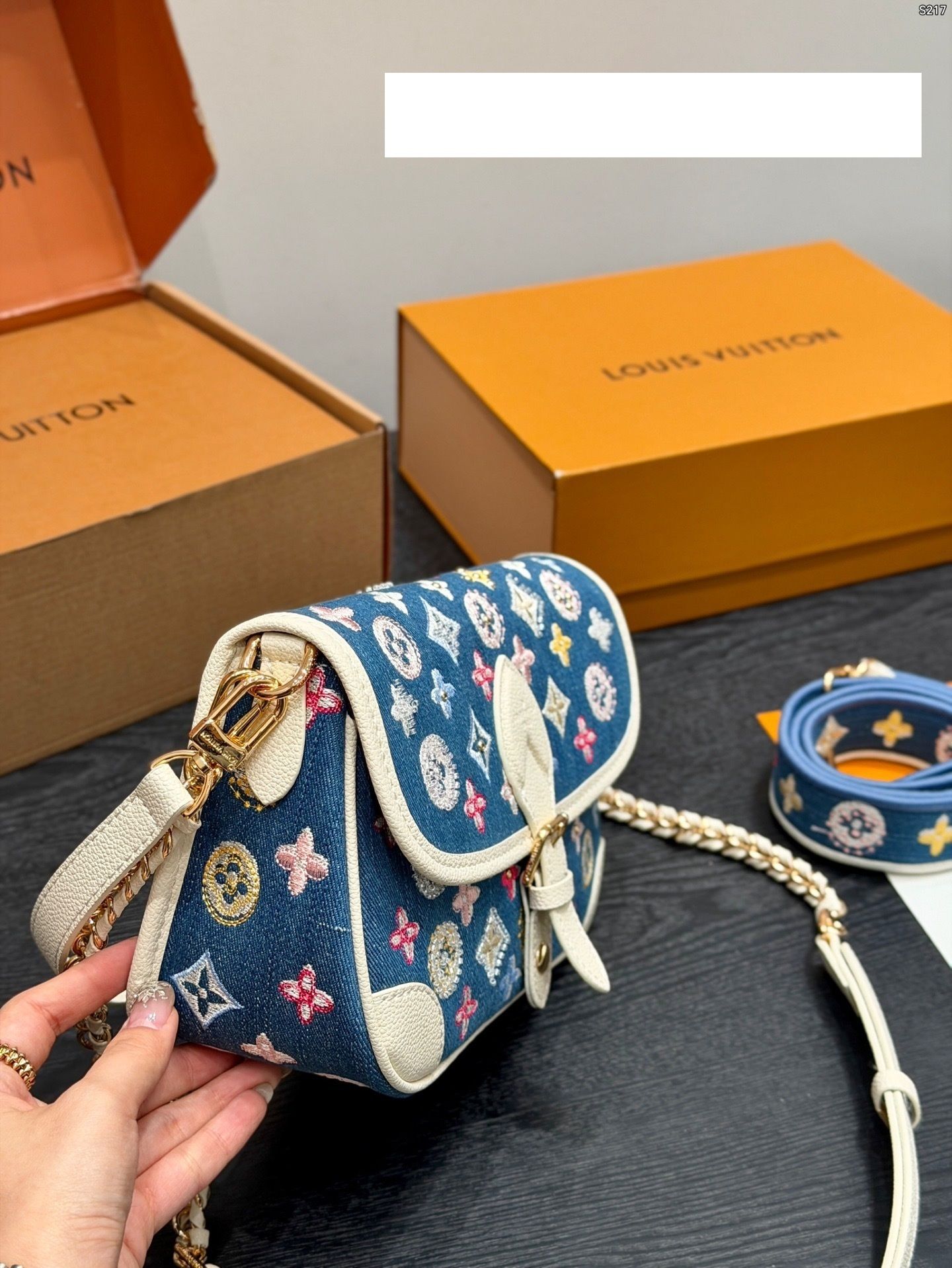 New Collection Fashion LV Handbag LV261126 New Collection Fashion LV Handbag LV261126