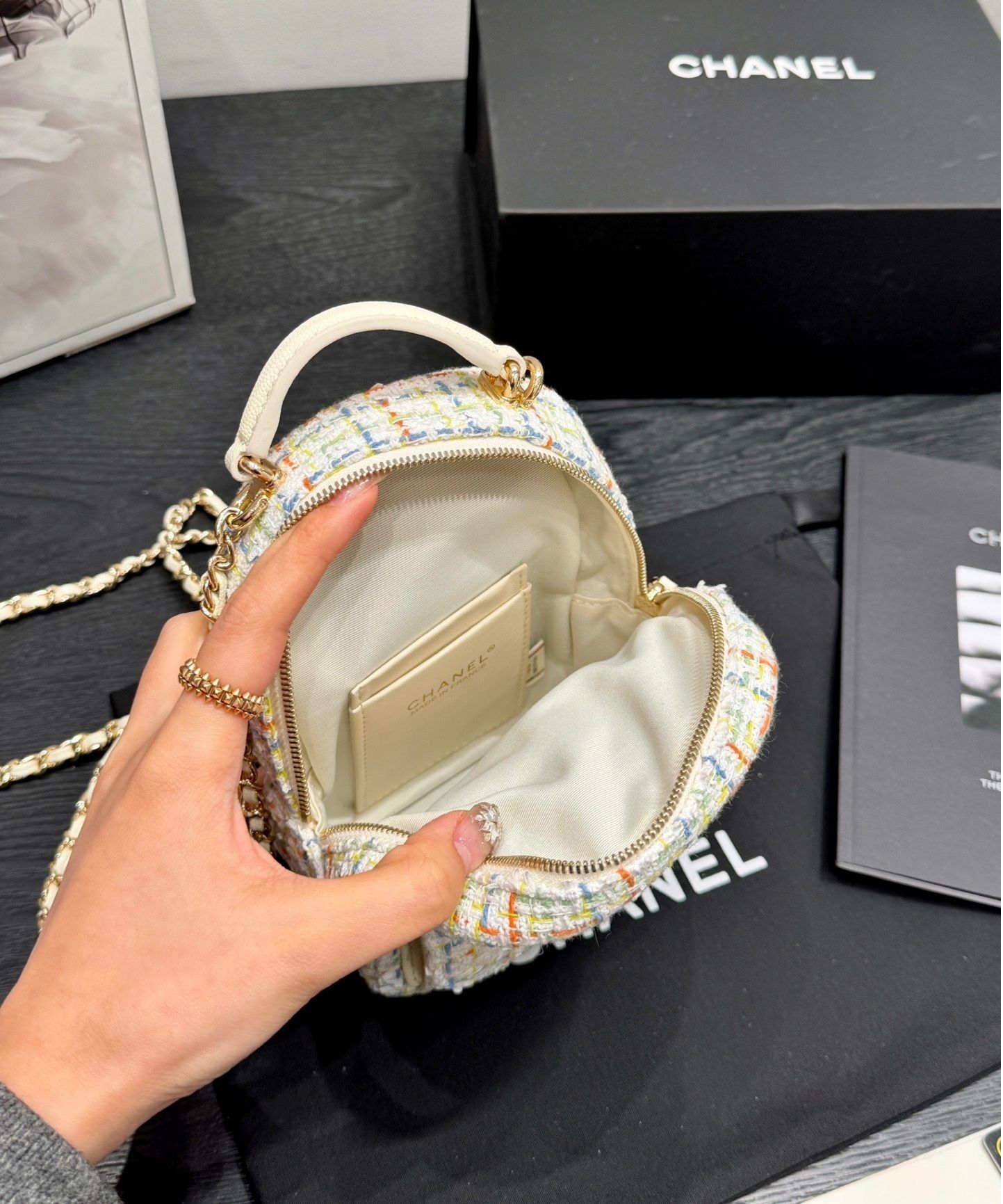 New Collection Fashion CN Handbag CC261121 New Collection Fashion CN Handbag CC261121