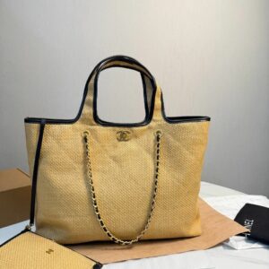 New Collection Fashion CN Handbag CC261222