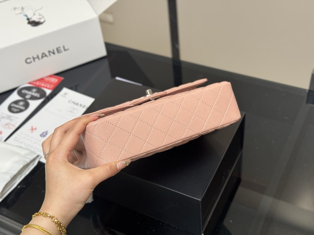 New Collection Fashion Bag CN Classic Medium Flap Bag Light Pink CH016 New Collection Fashion Bag CN Classic Medium Flap Bag Light Pink CH016