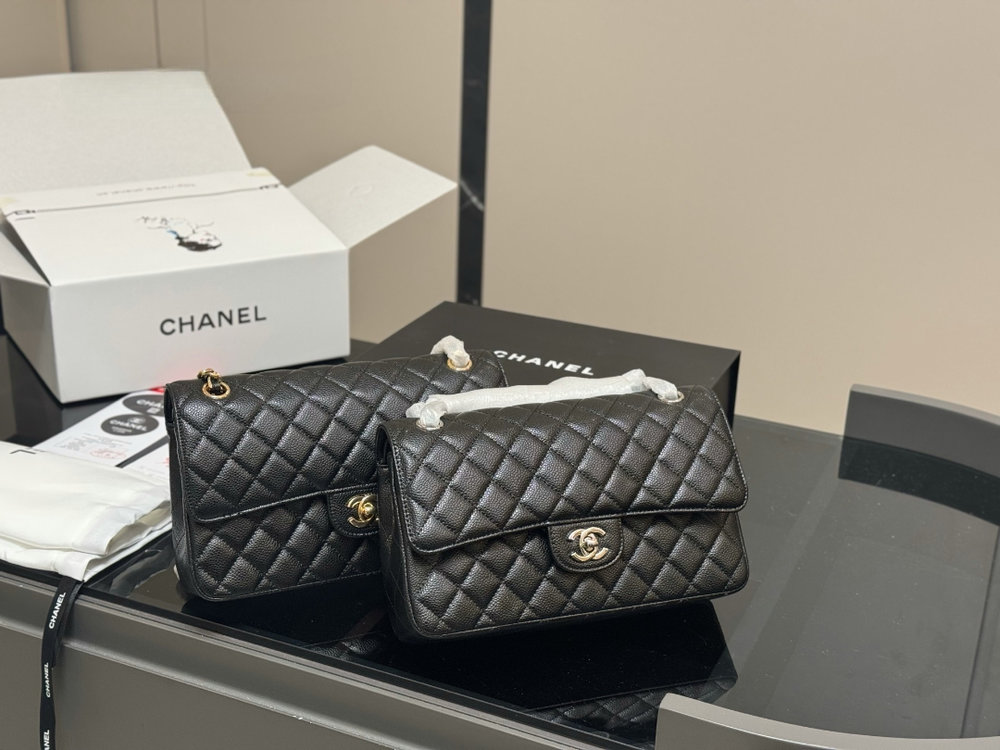 New Collection Fashion Bag CN Classic Medium Flap Bag Black CH017 New Collection Fashion Bag CN Classic Medium Flap Bag Black CH017